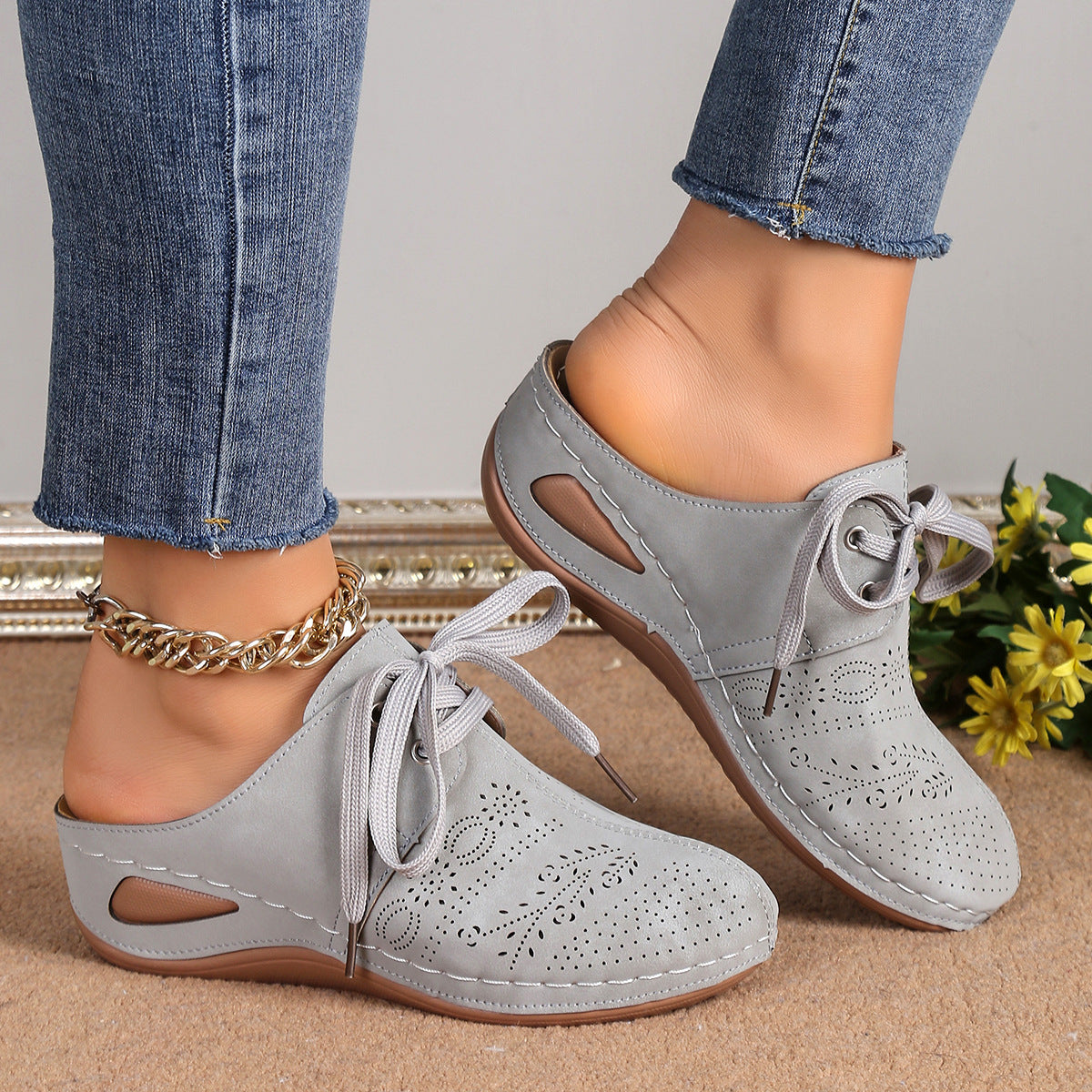 Wholesale women lace-up wedge with plus size hollow slippers
